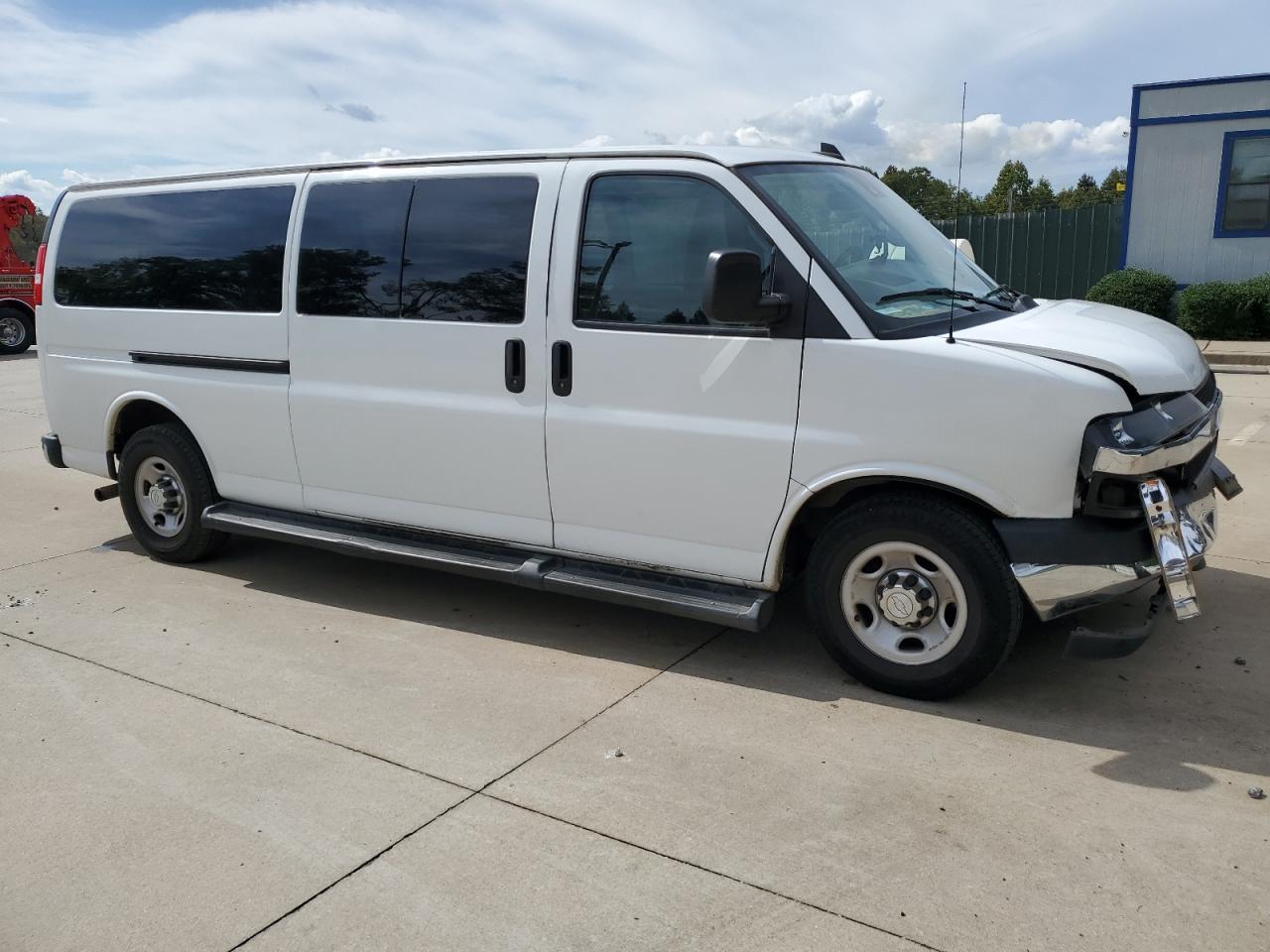 CHEVROLET EXPRESS LT