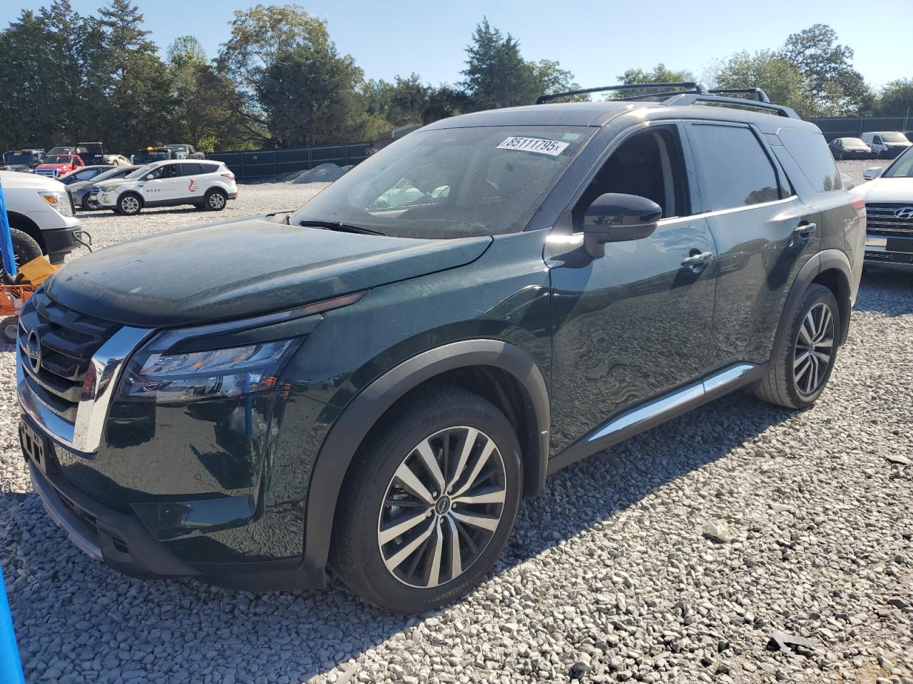 NISSAN PATHFINDER PLATINUM