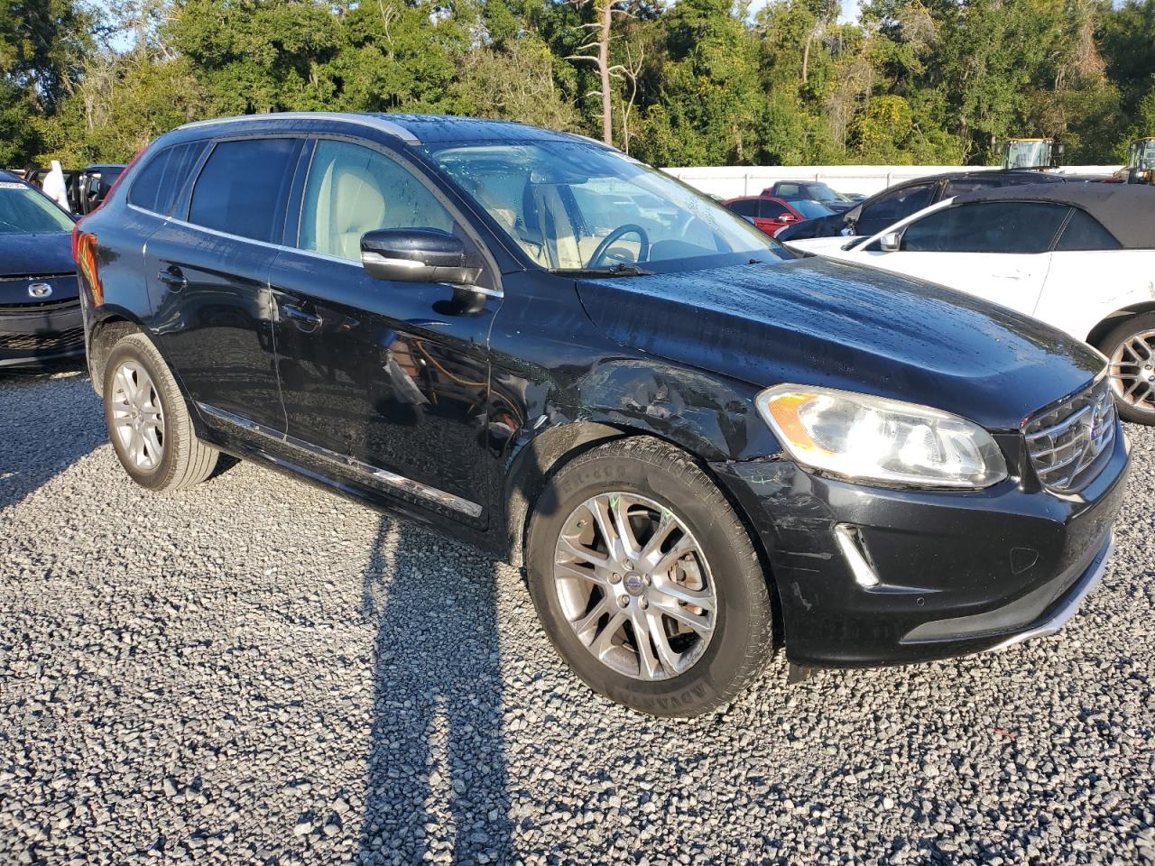 VOLVO XC60 T5 PREMIER+