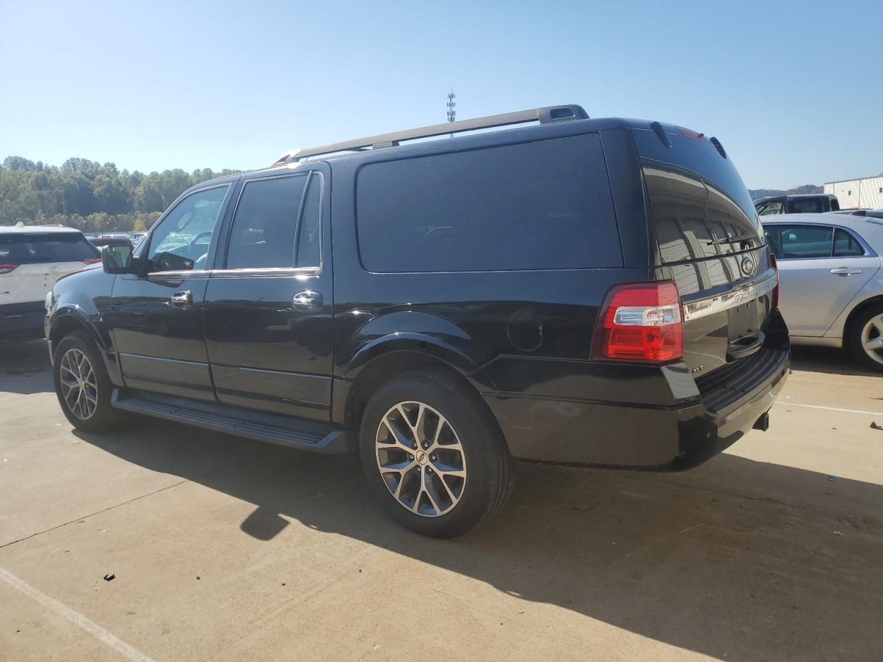 FORD EXPEDITION EL XLT