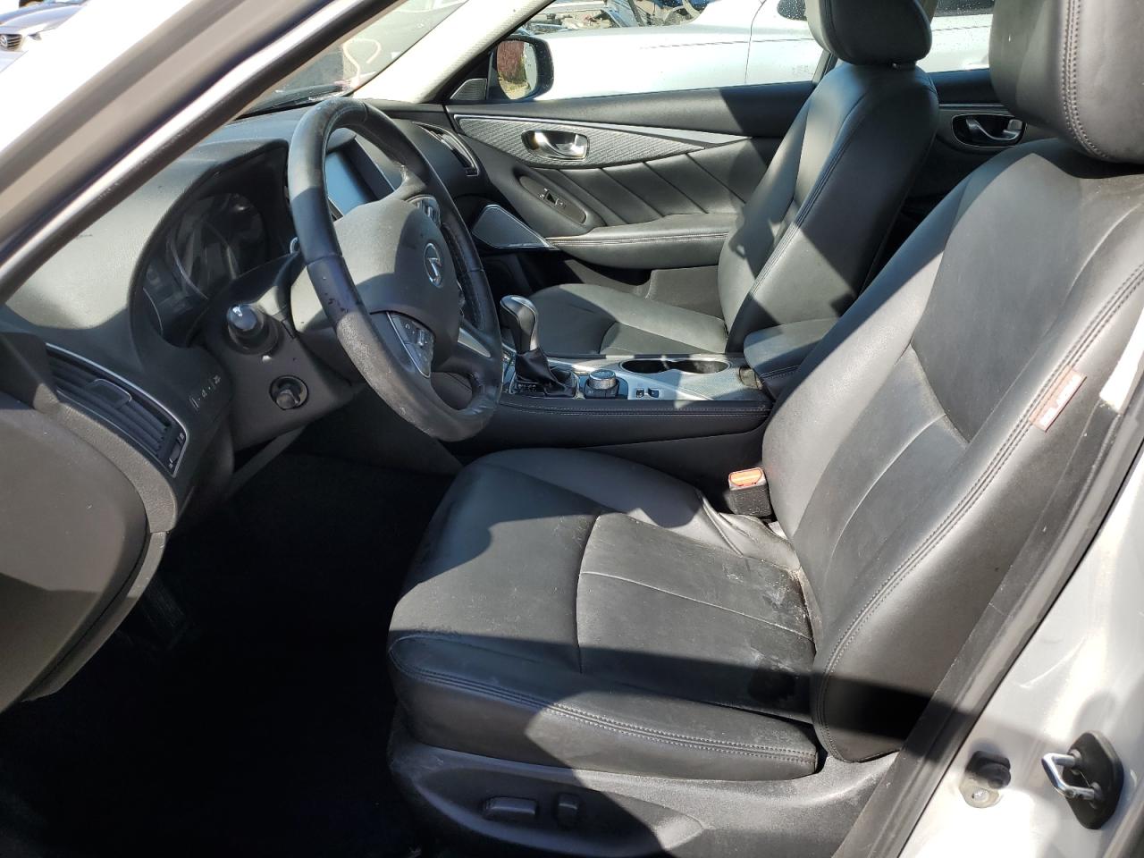 INFINITI Q50 PREMIUM