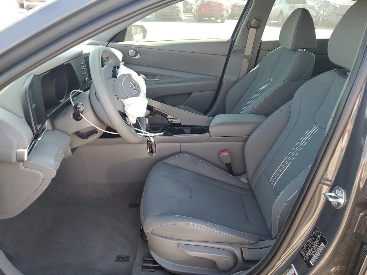 HYUNDAI ELANTRA BLUE