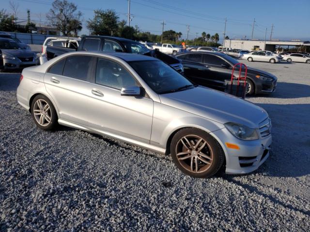 2013 MERCEDES-BENZ C 250 - WDDGF4HB1DR266239
