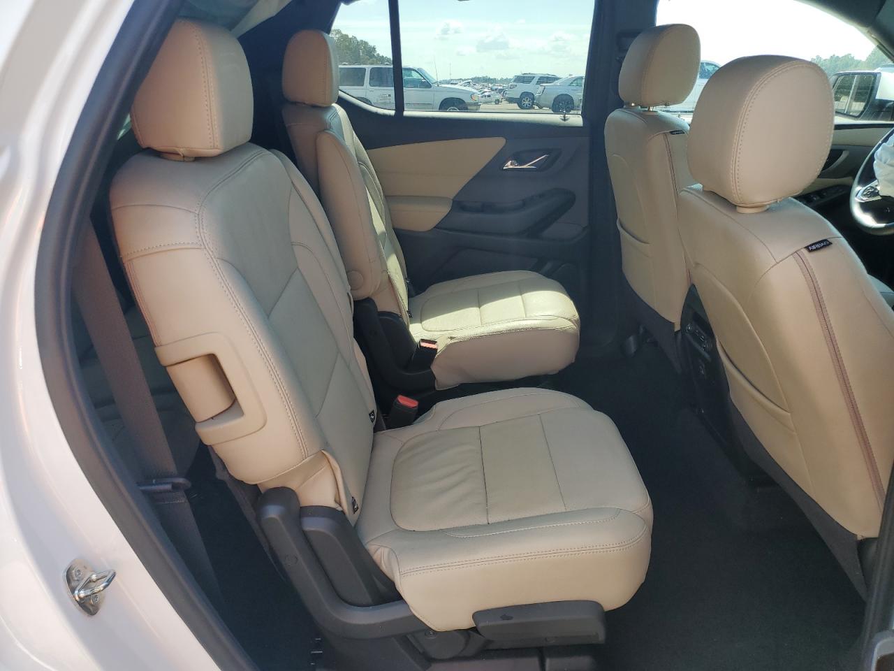 CHEVROLET TRAVERSE LT