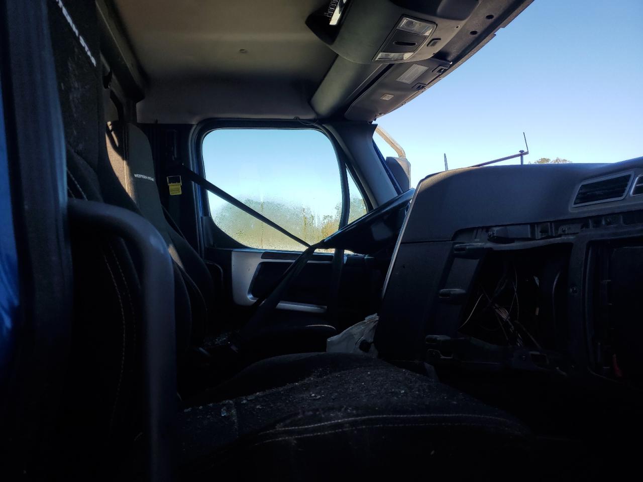 Lot #3287690006 2022 WESTERN STAR/AUTO CAR 49X CHASSI