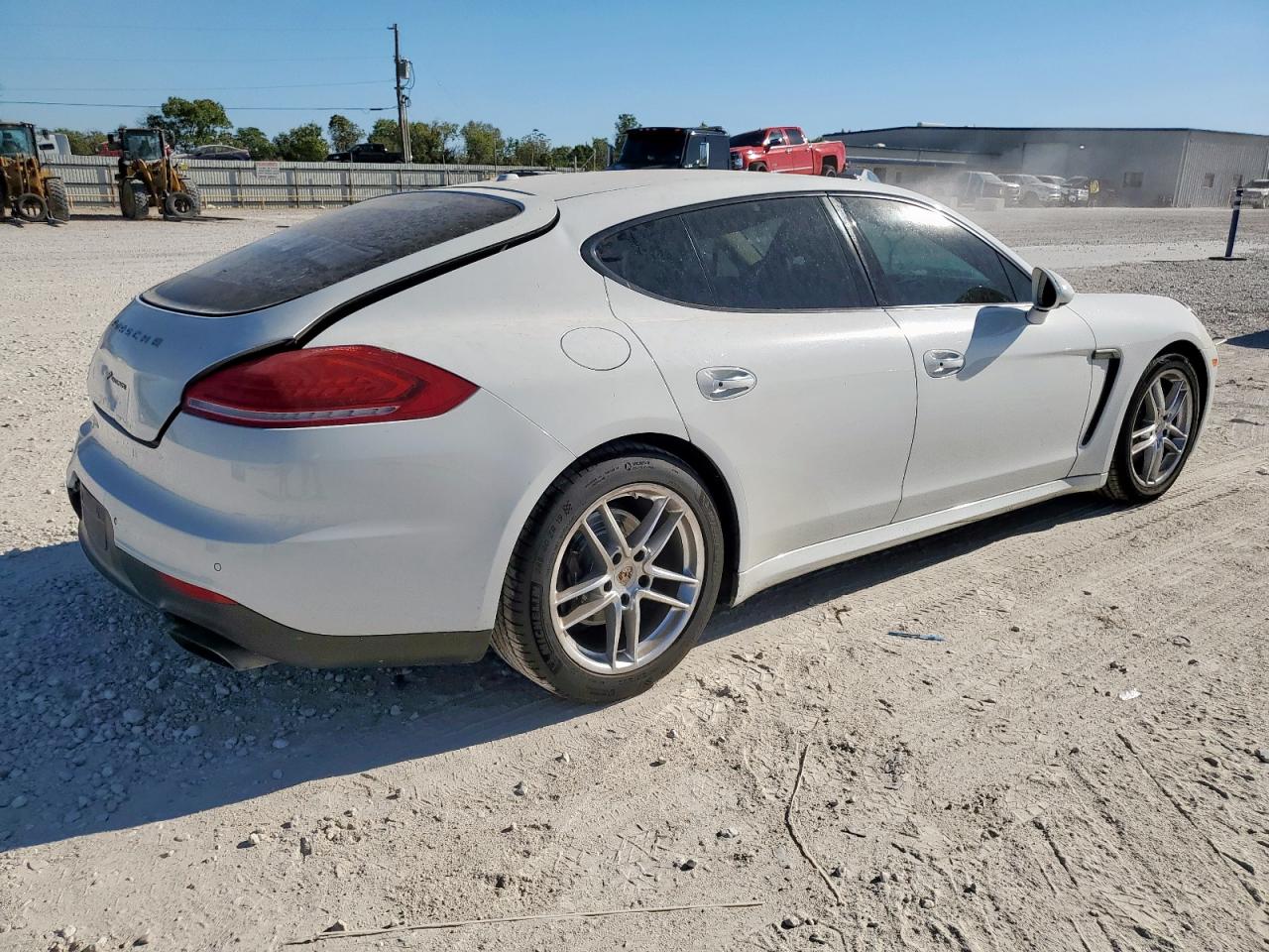 PORSCHE PANAMERA 2