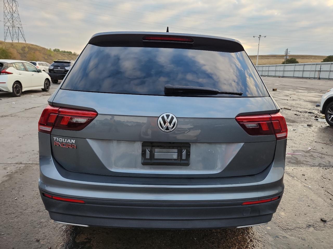 VOLKSWAGEN TIGUAN S