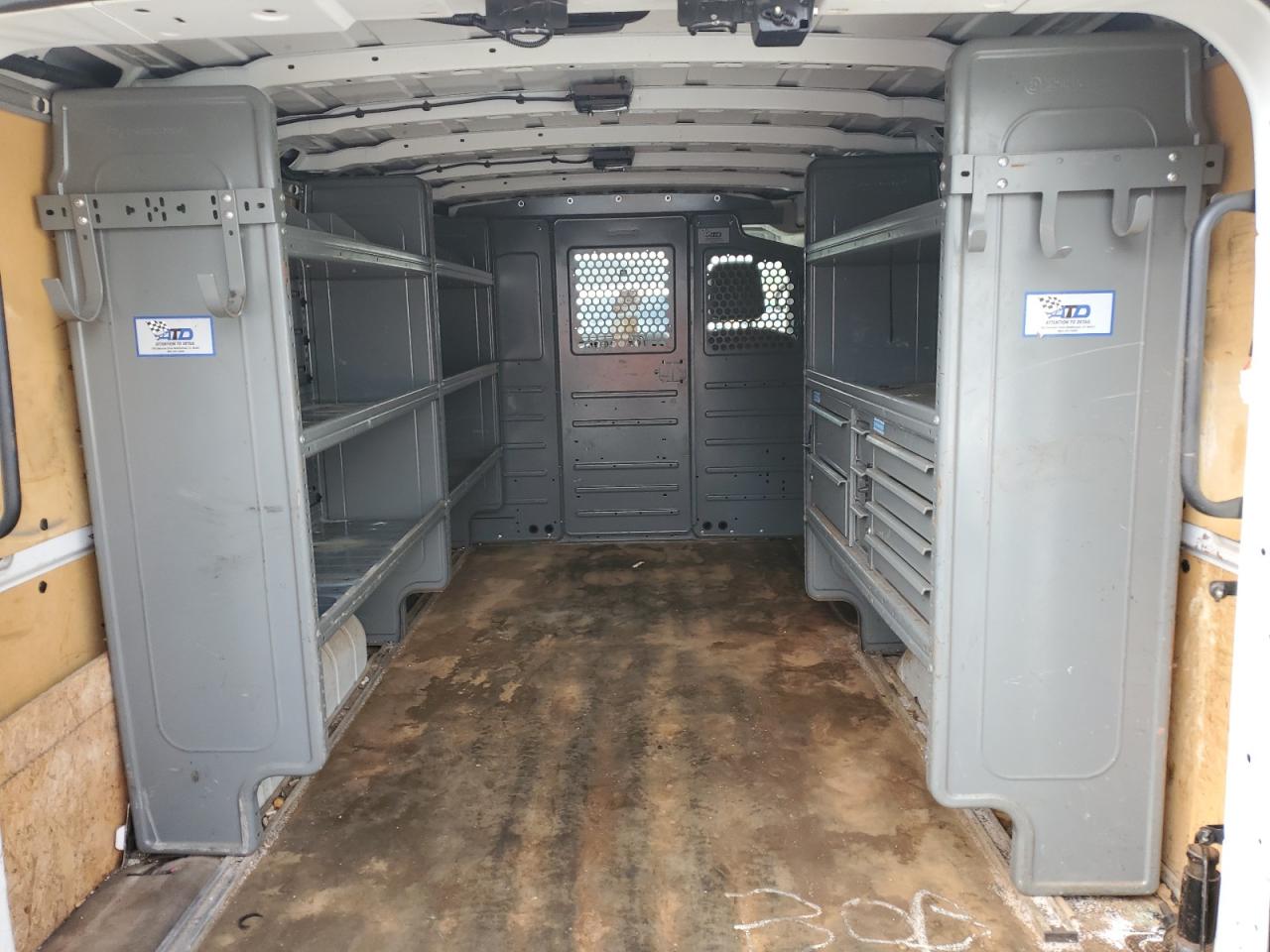 NISSAN NV2500 2500 S