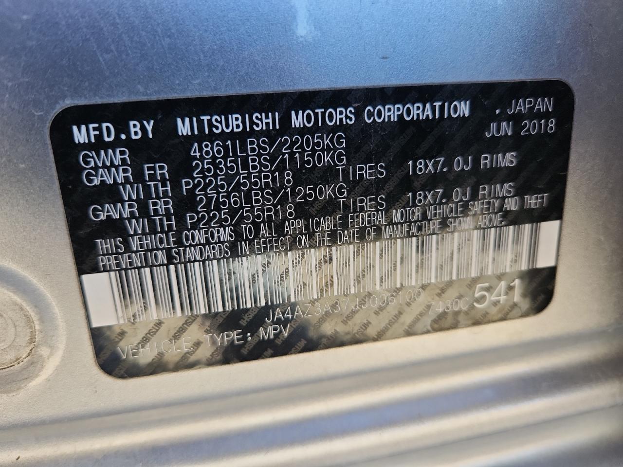 MITSUBISHI OUTLANDER SE