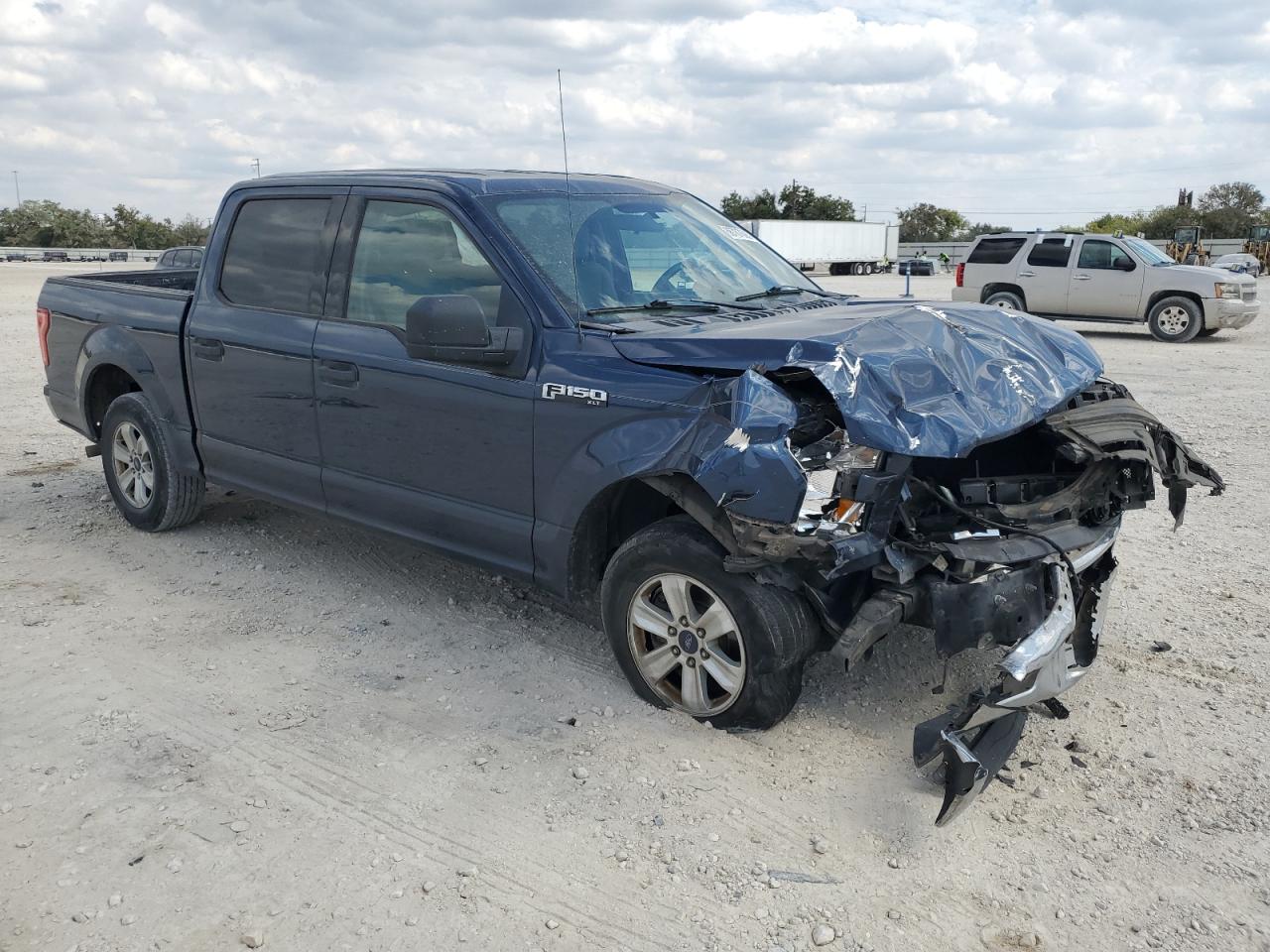 FORD F-150 SUPERCREW