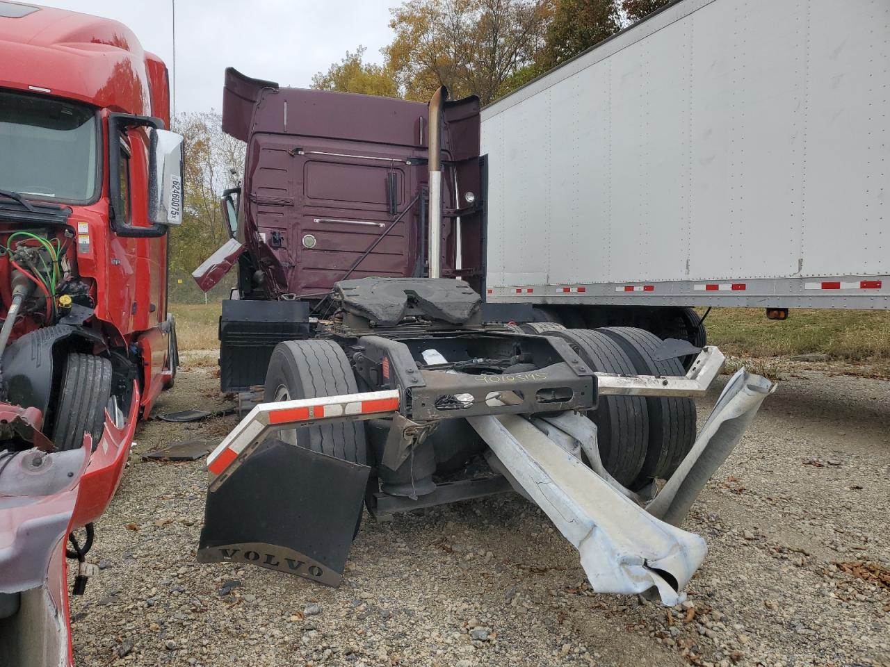 Lot #3281470994 2015 VOLVO VNL