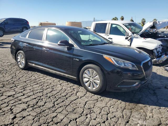 2017 HYUNDAI SONATA HYB KMHE24L15HA048056