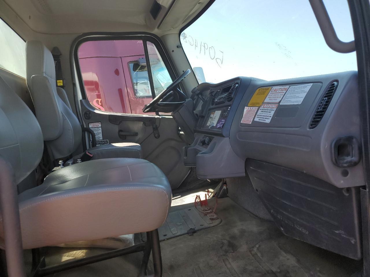 Lot #3259190961 2016 FREIGHTLINER M2 106 MED