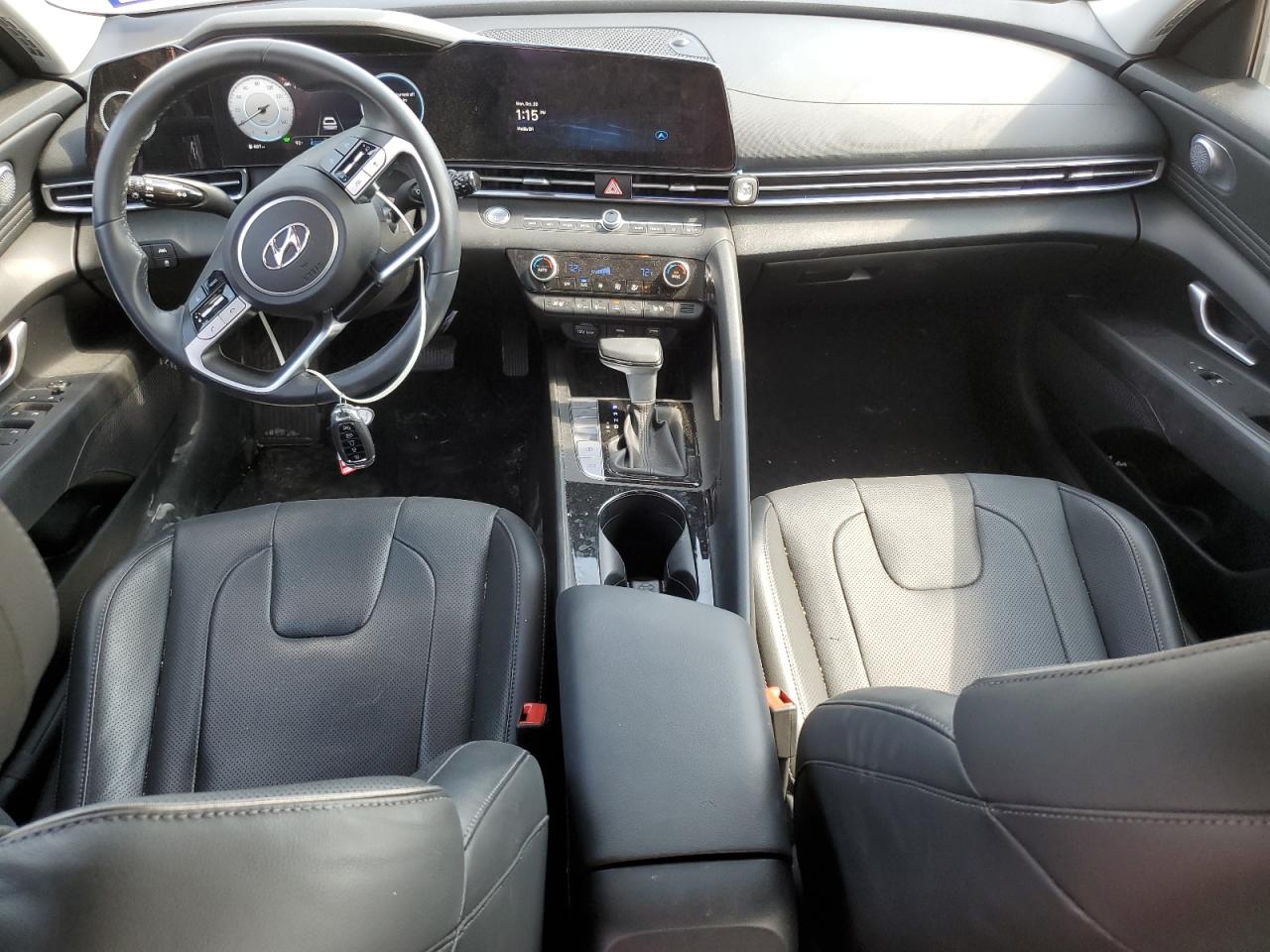 HYUNDAI ELANTRA LIMITED