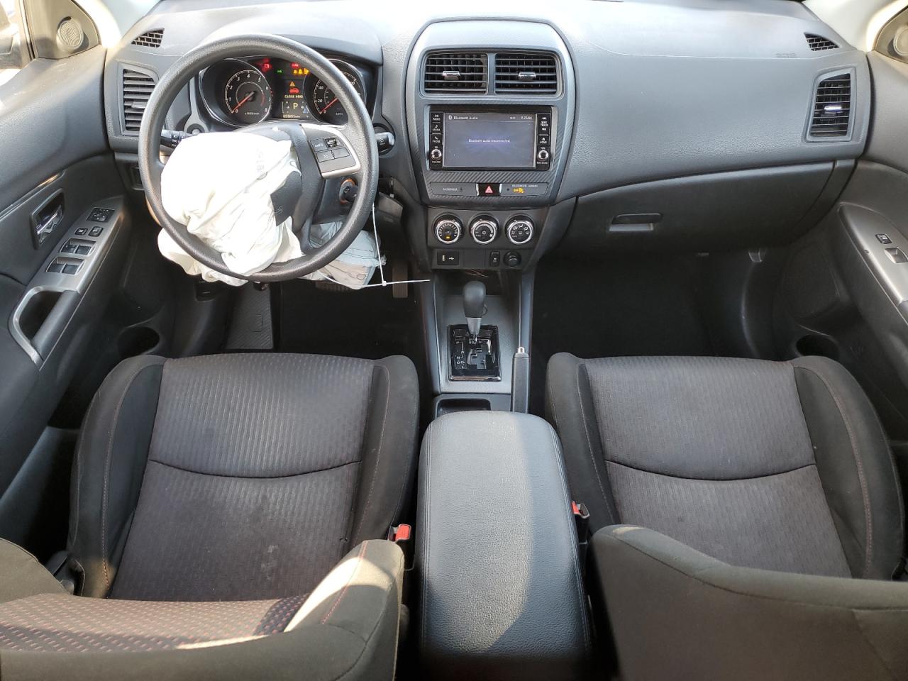 MITSUBISHI OUTLANDER ES