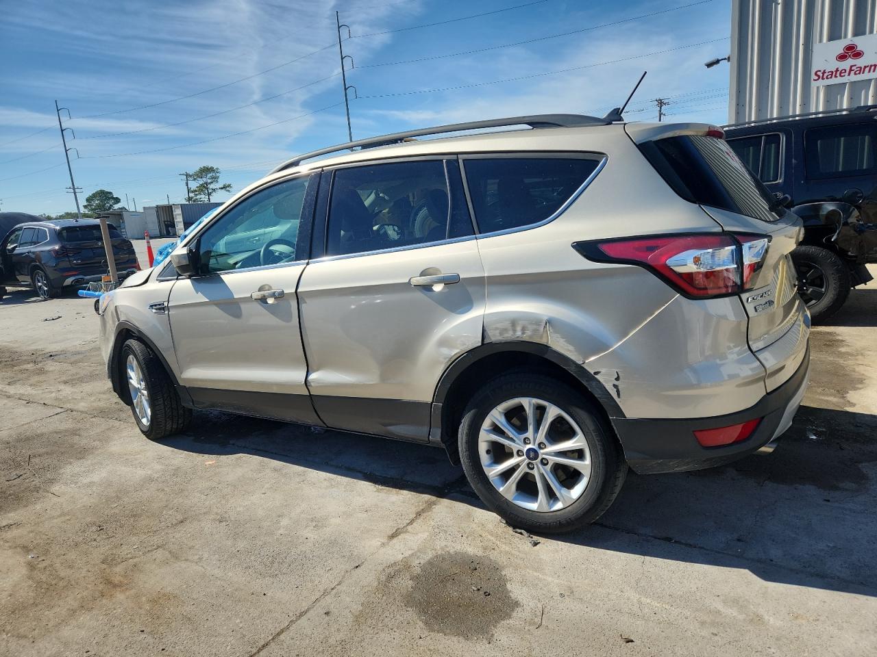 FORD ESCAPE SE