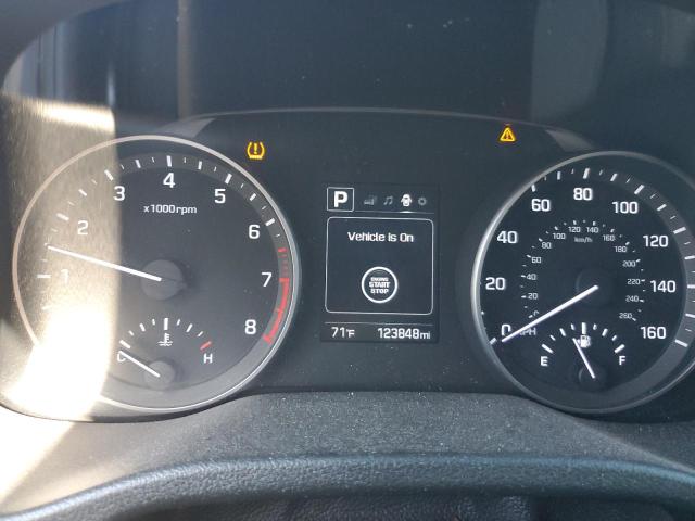 2018 HYUNDAI ELANTRA SE 5NPD84LF3JH388542