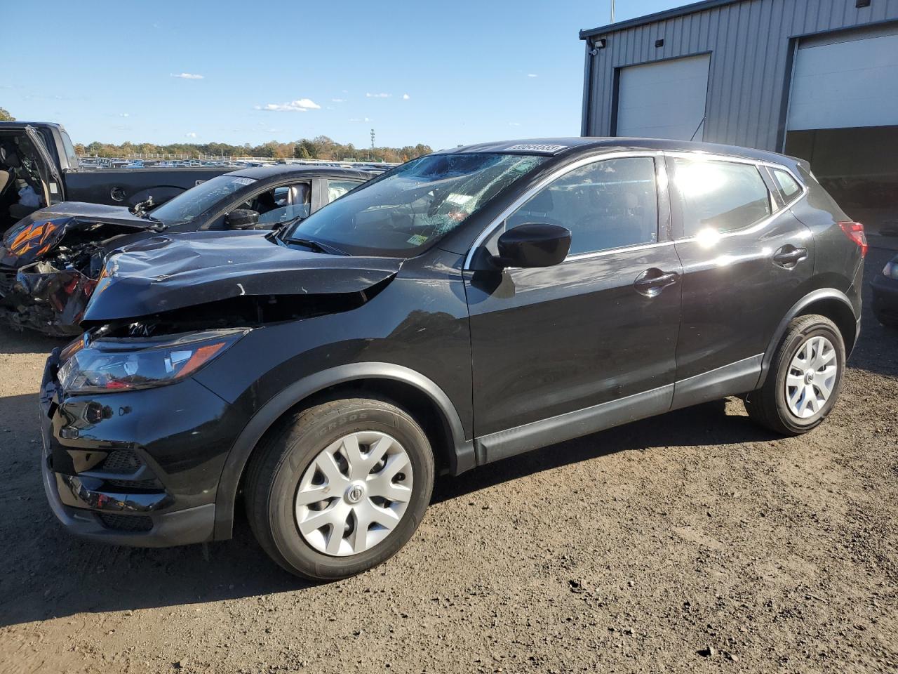 NISSAN ROGUE SPORT S