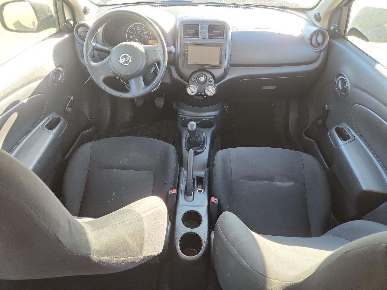 NISSAN VERSA S