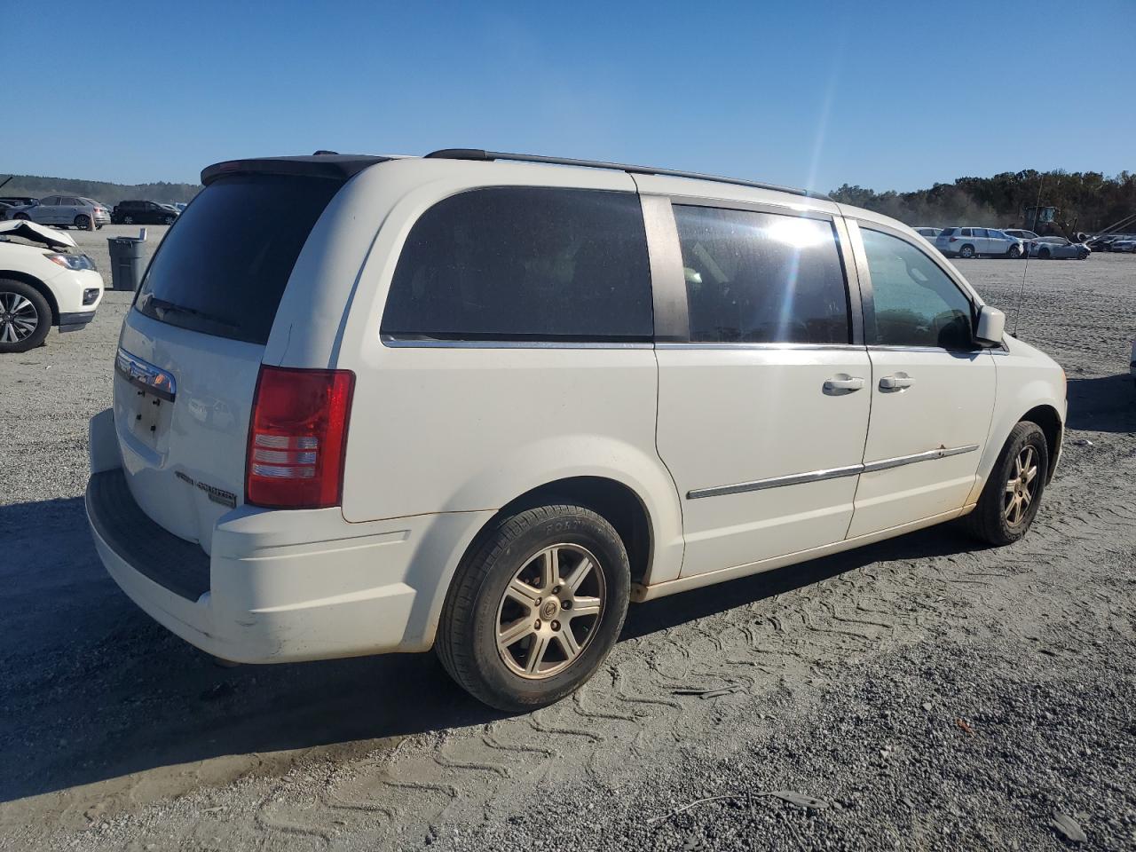 CHRYSLER TOWN & COUNTRY TOURING