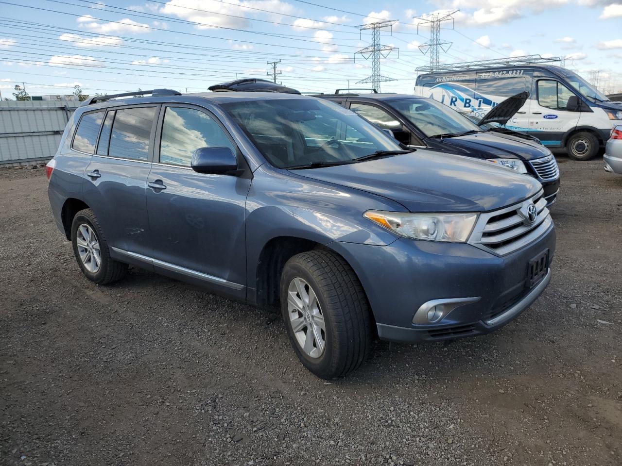 TOYOTA HIGHLANDER BASE