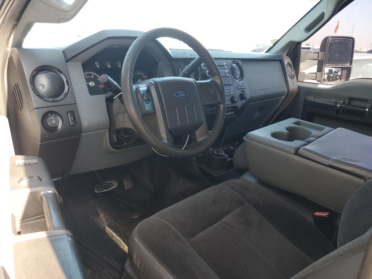 FORD F-550 SUPER DUTY