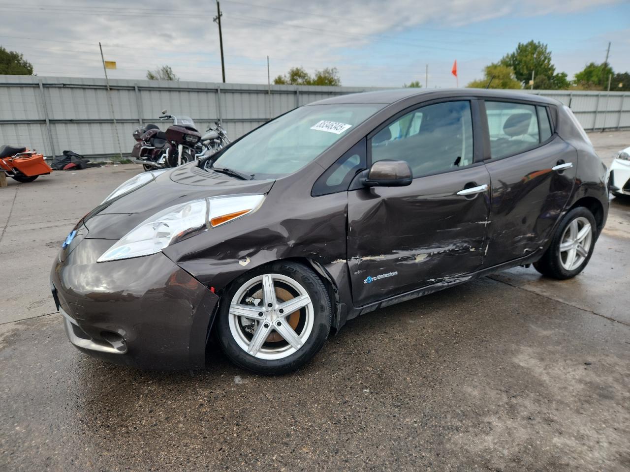 NISSAN LEAF S