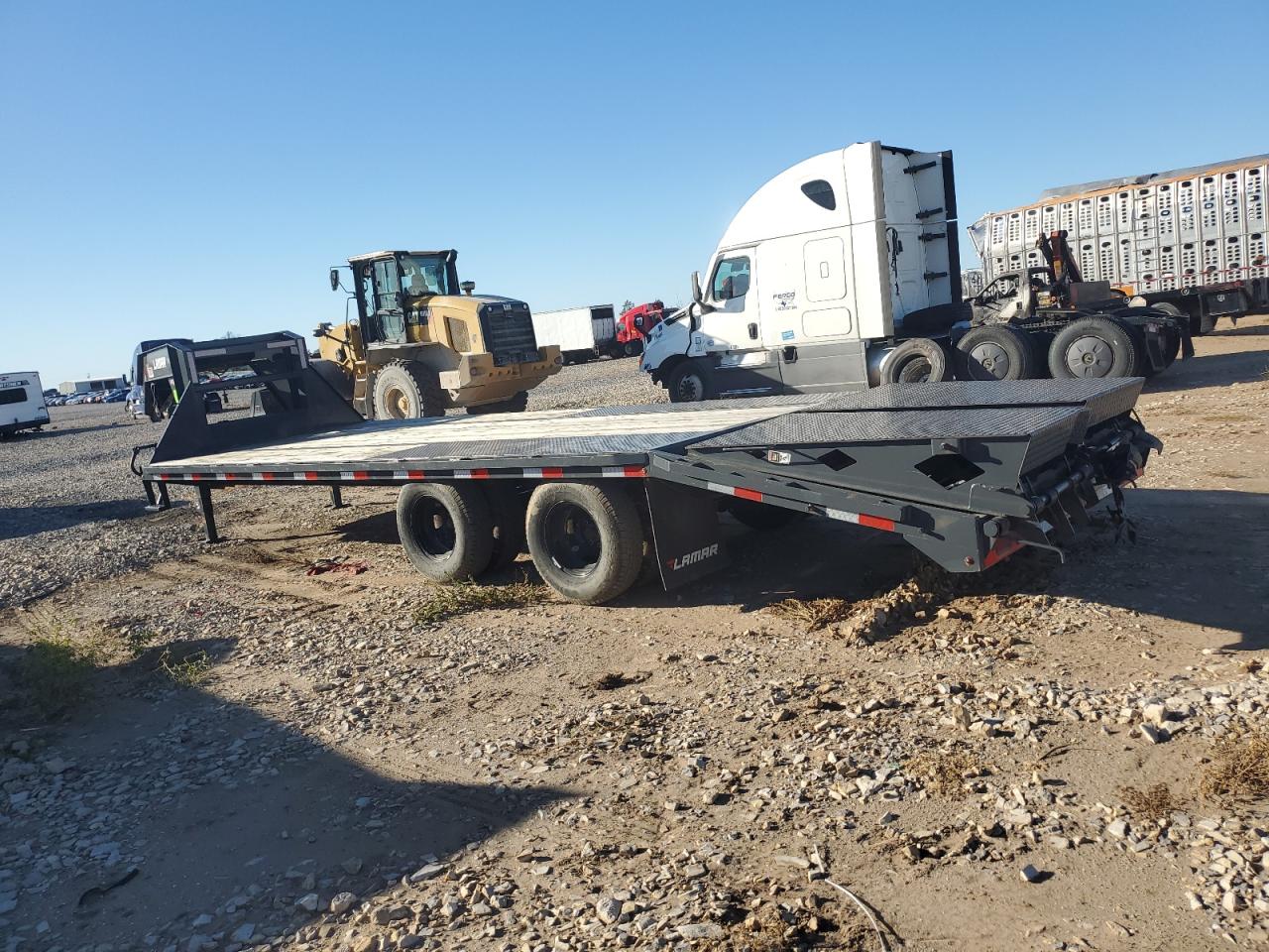 Lot #3279731937 2023 LAMAR UNKNOWN