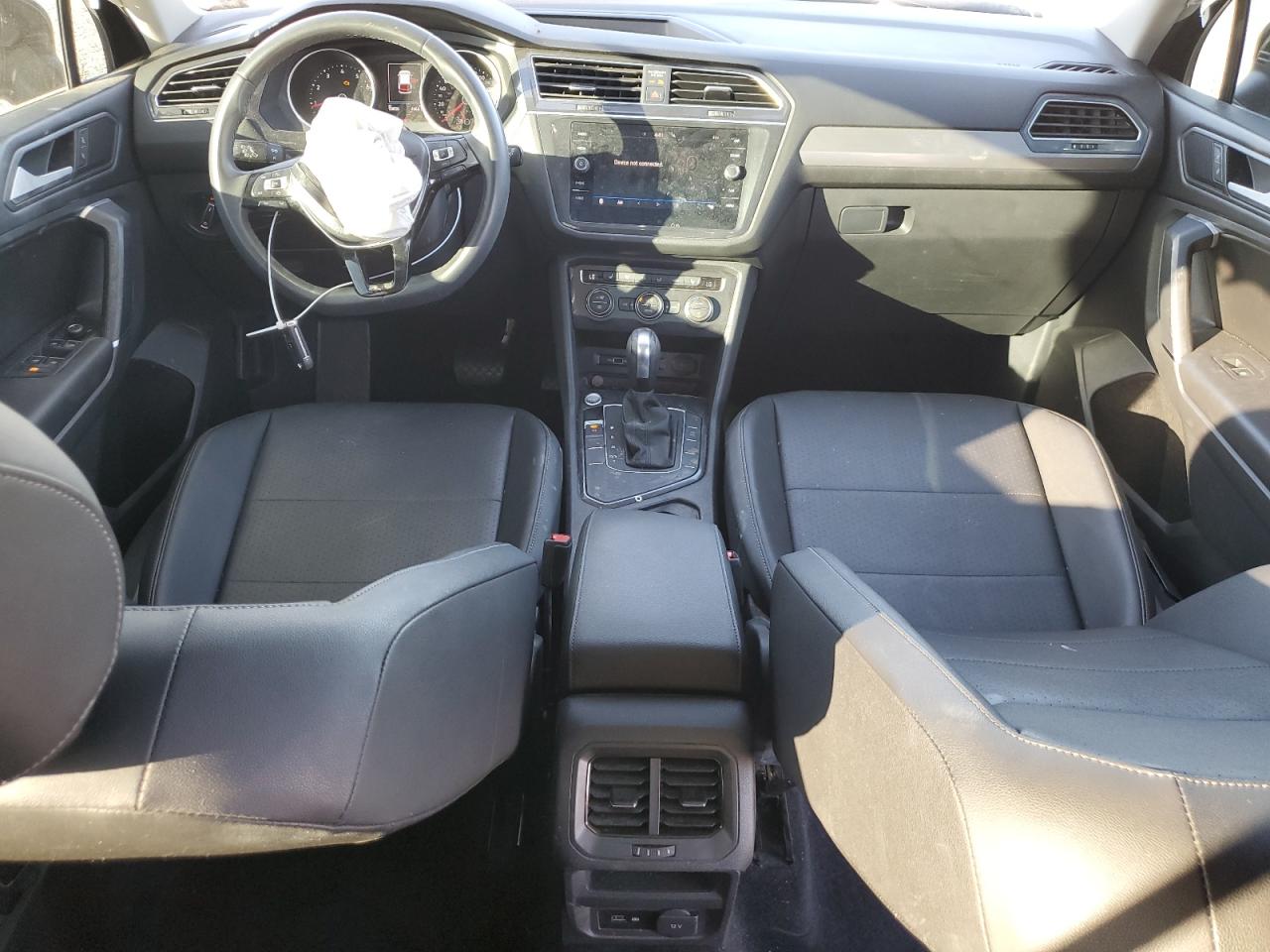 VOLKSWAGEN TIGUAN SE