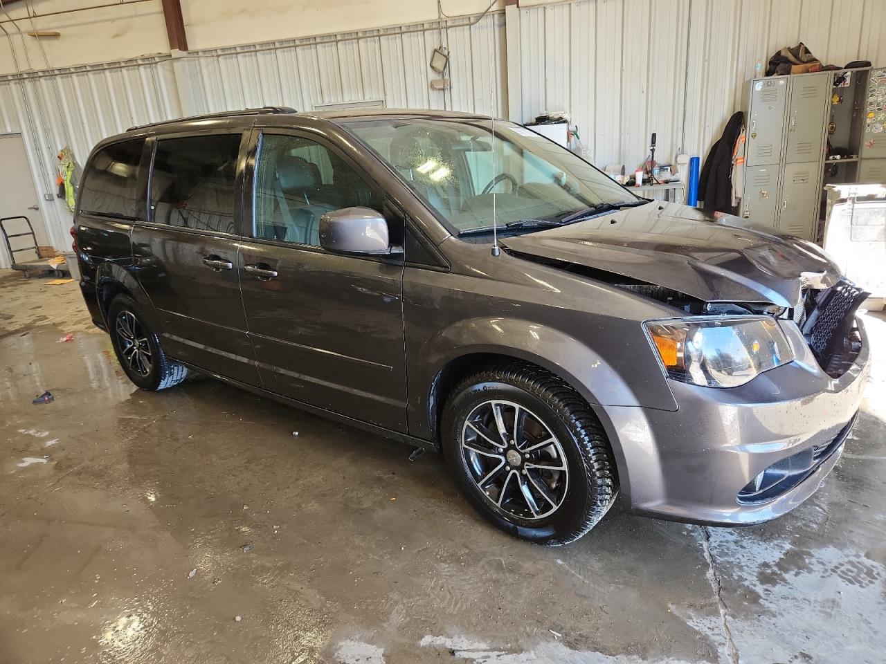 DODGE GRAND CARAVAN R/T
