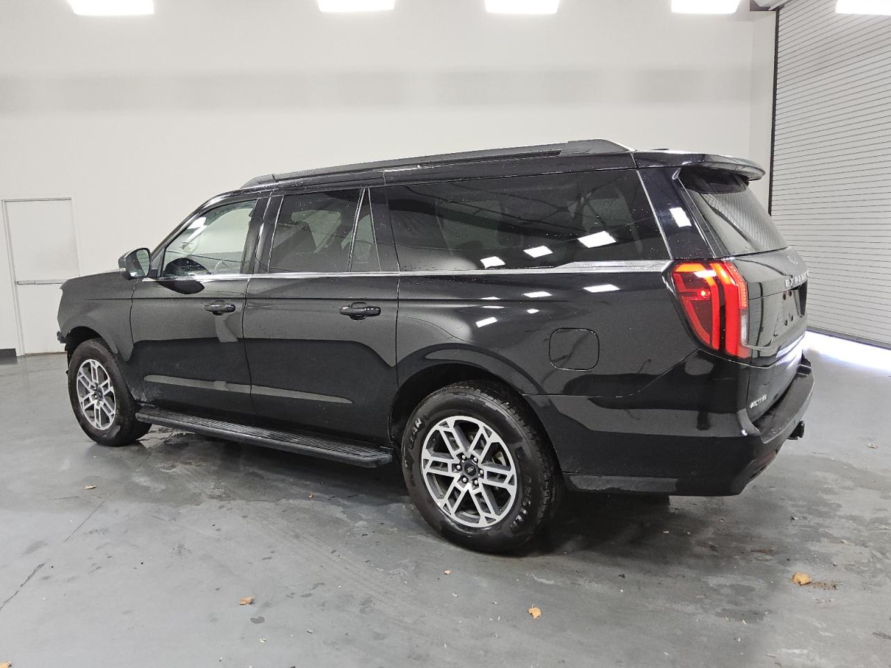 FORD EXPEDITION MAX ACTIVE