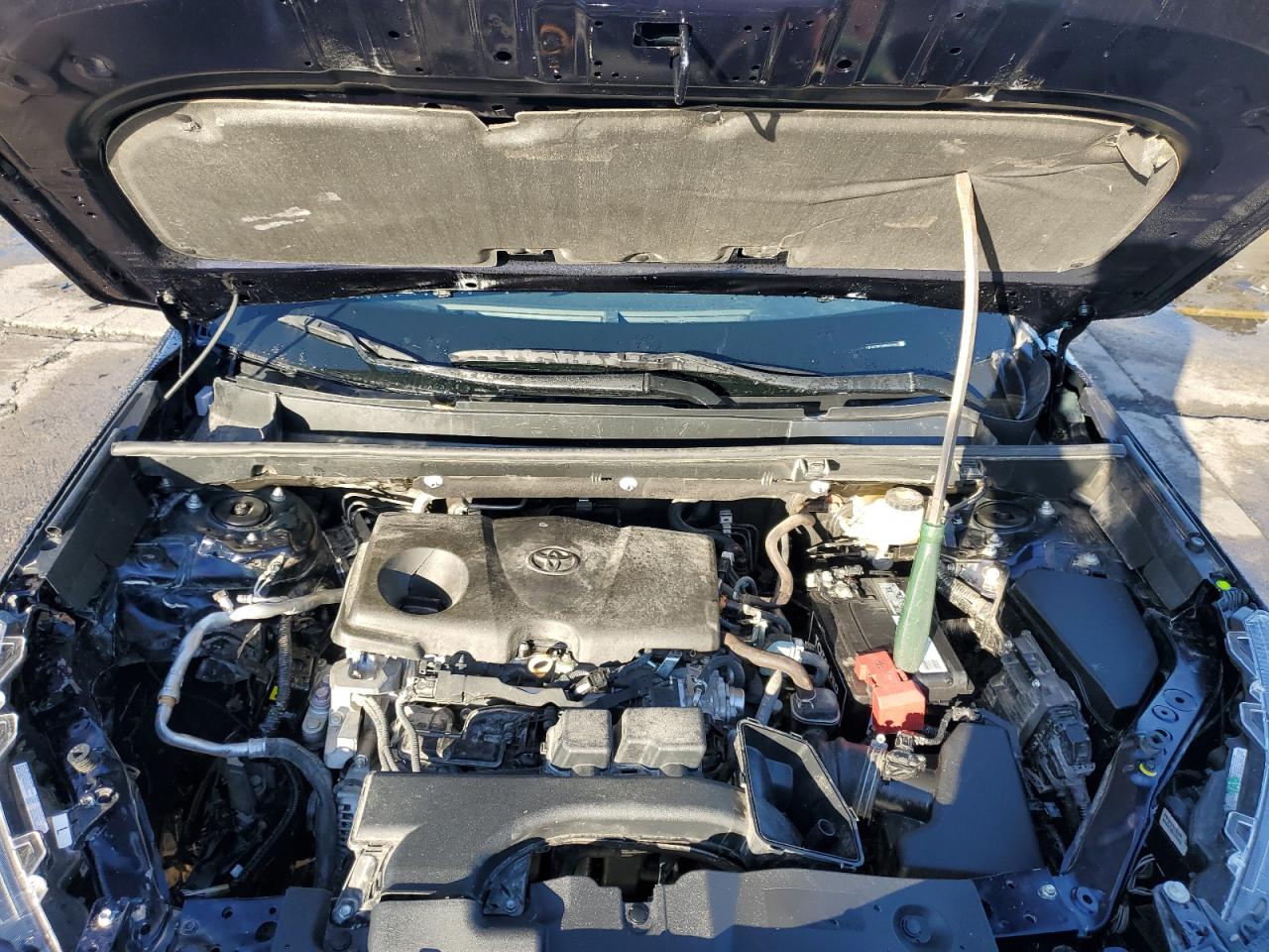 TOYOTA RAV4 XLE PREMIUM