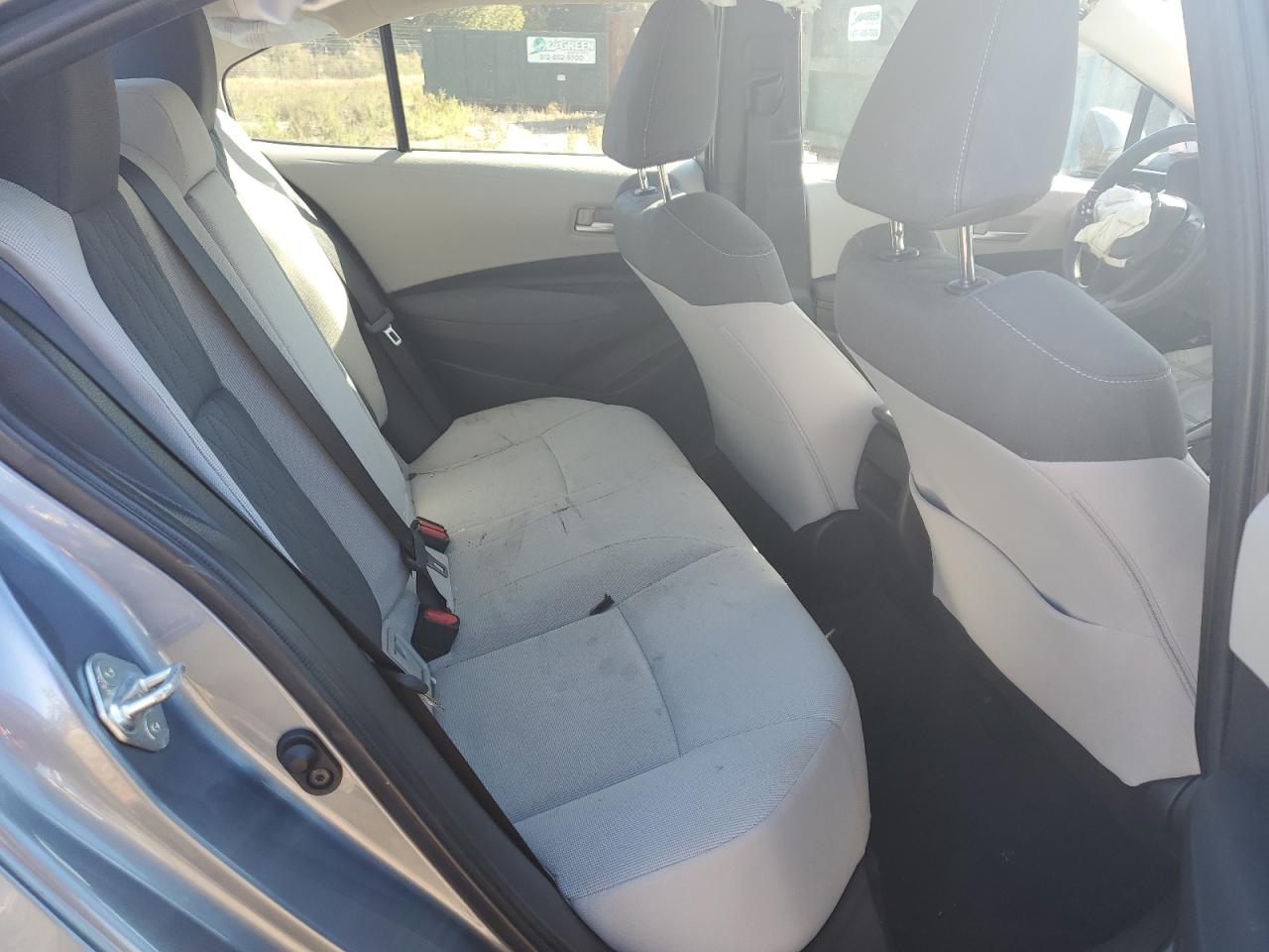 Lot #3303623935 2020 TOYOTA COROLLA LE