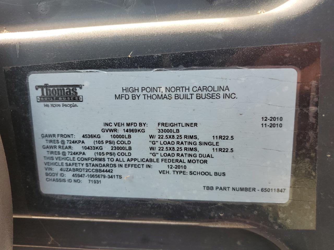 Lot #3273801371 2012 THOMAS SAF-T-LINER C2