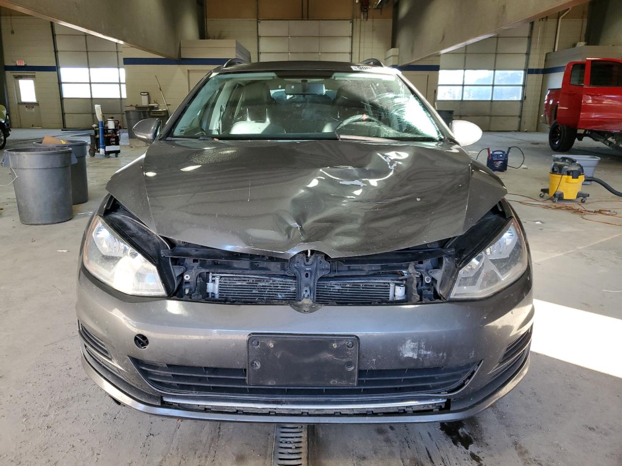 VOLKSWAGEN GOLF SPORTSVAN S