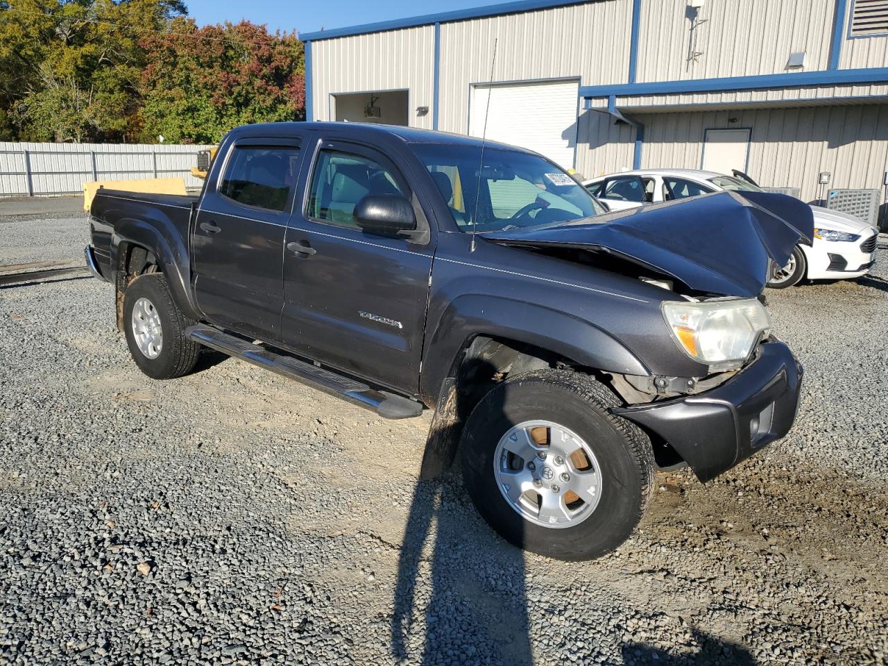 TOYOTA TACOMA DOUBLE CAB