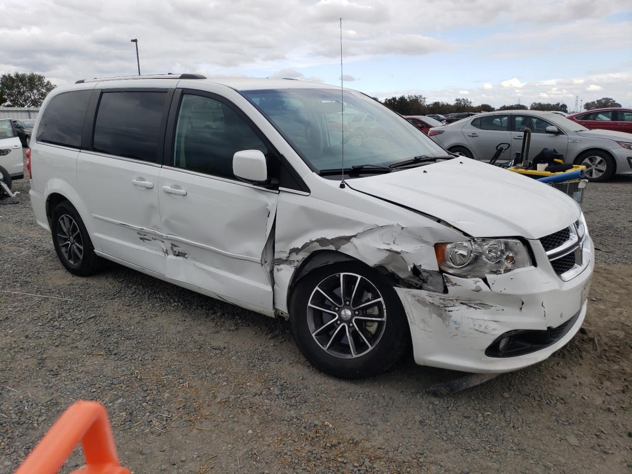 DODGE GRAND CARAVAN SXT