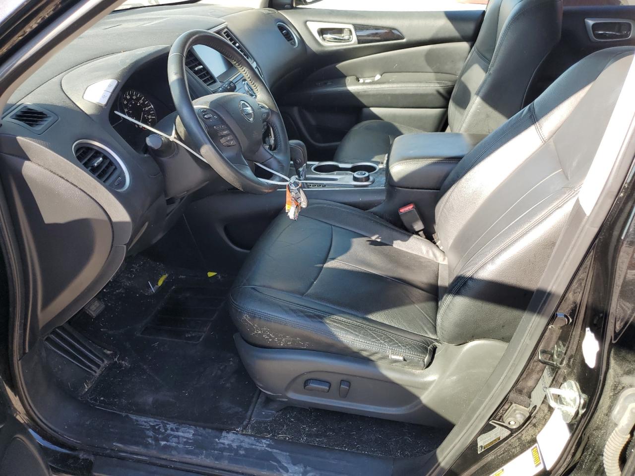 NISSAN PATHFINDER SV