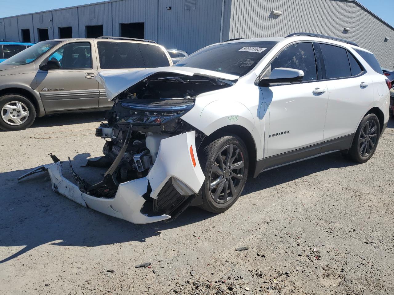 CHEVROLET EQUINOX RS