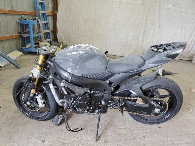 2025 SUZUKI GSX-R750 #3287669036