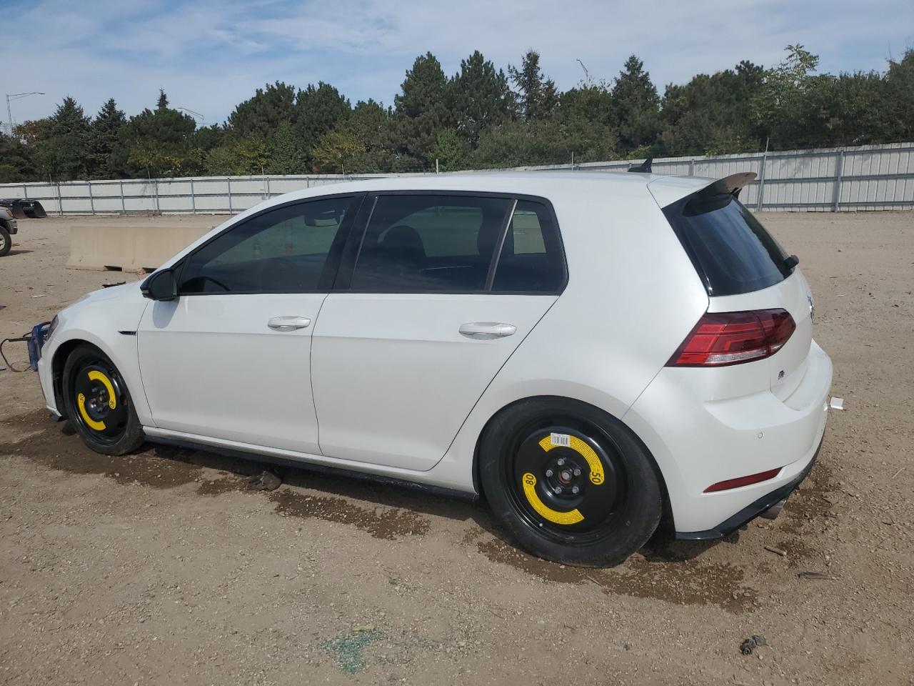 VOLKSWAGEN GOLF R