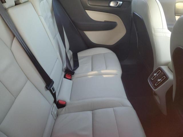 2022 VOLVO XC40 T5 MO - YV4162UKXN2739847