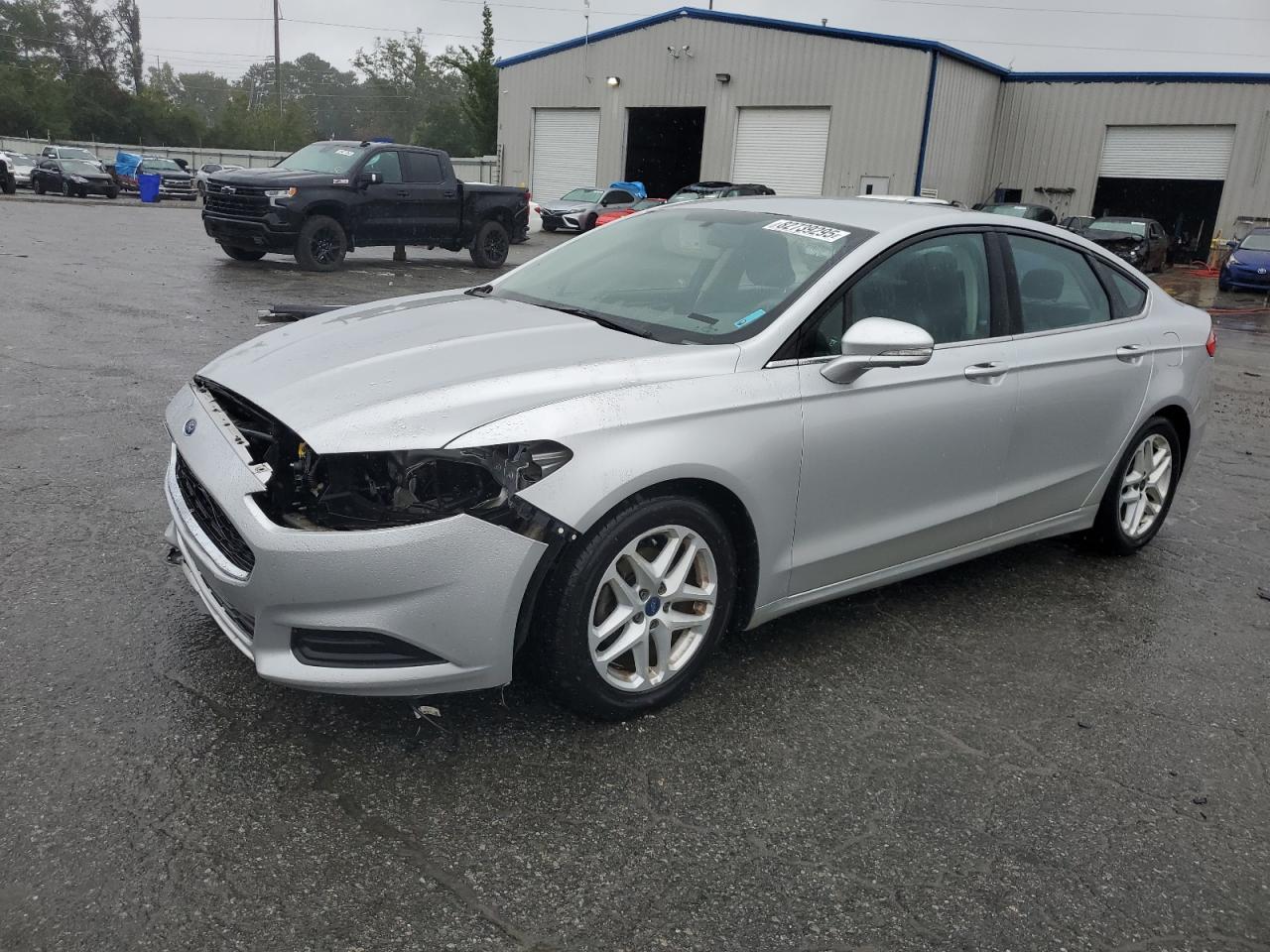FORD FUSION SE