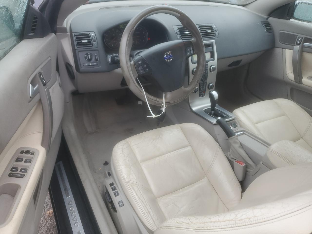 Lot #3302788893 2007 VOLVO C70 T5