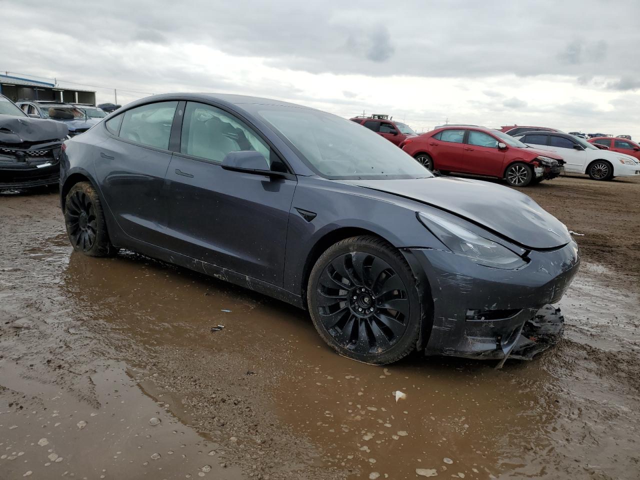 TESLA MODEL 3