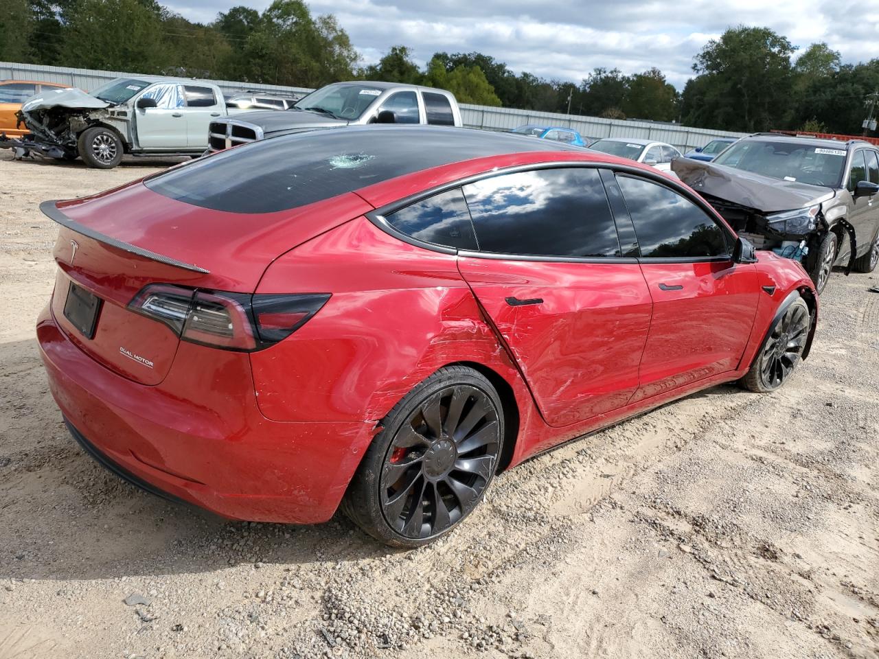 TESLA MODEL 3
