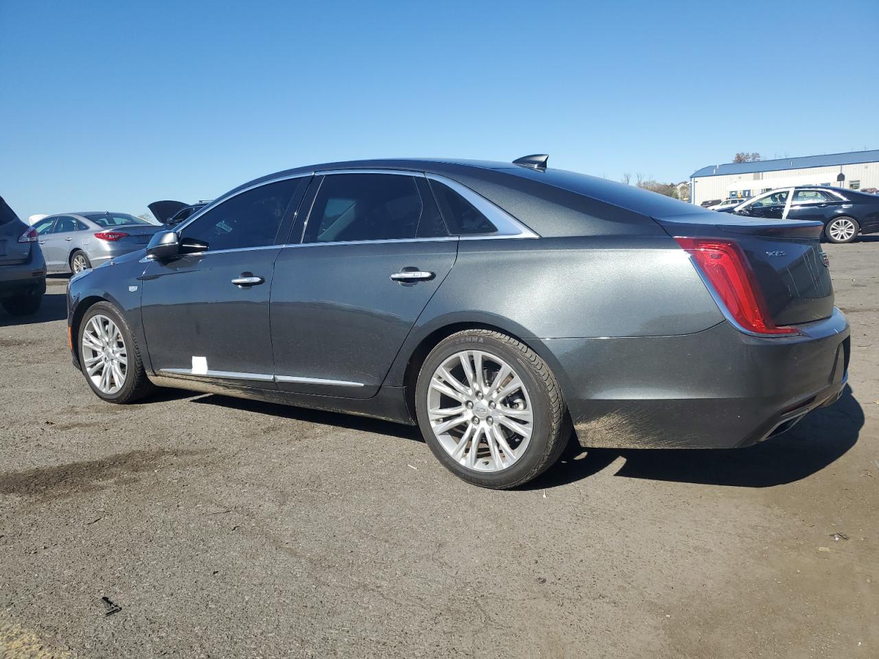 CADILLAC XTS LUXURY