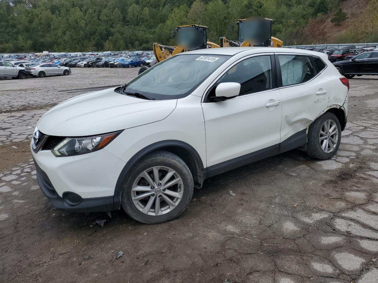 NISSAN ROGUE SPORT S