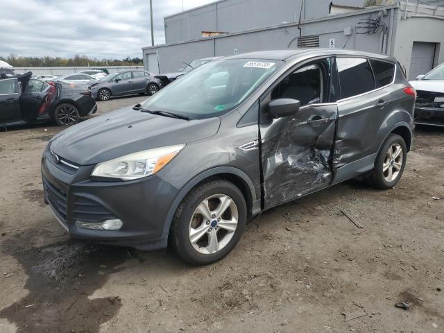 Global Auto Auctions: 2015 FORD ESCAPE SE