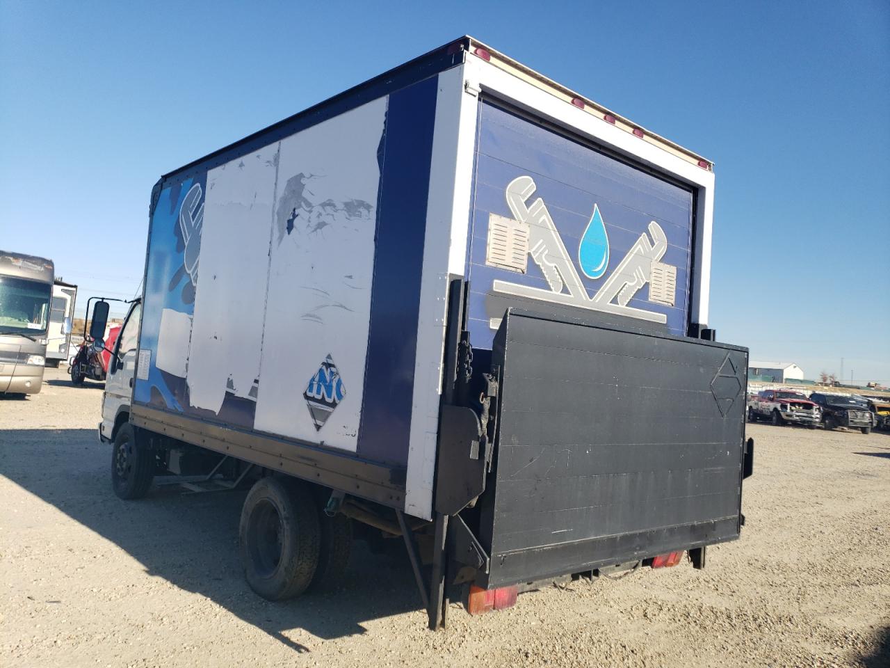 Lot #3279536236 2006 ISUZU NQR